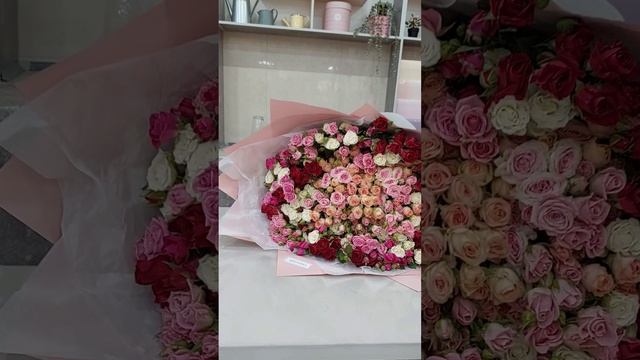 Огромный букет кустовых роз? #цветы #rose #розы #букет #огромныйбукет #шикарный букет #кустовыерозы