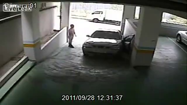 Парковка на... смотреть онлайн