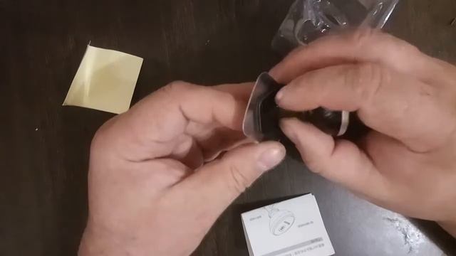 Магнитный держатель телефона в пластиковом исполнении с Алиэкспресс.