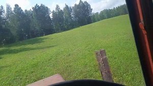 Т-25. Навоз на сенокос. Для улучшения сенокосного участка.Часть 1