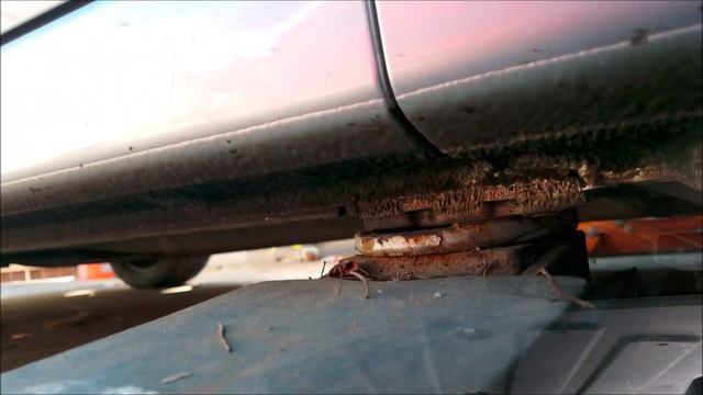 How to Lift A Car with a Jack on Jack Stands (Lift a Chevy, Honda, Toyota, Subaru) смотреть онлайн