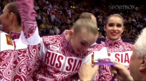 Россиские гимнастки поют гимн