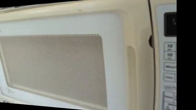 HOW TO MAKE CHOCOLATE FUDGE IN MICROWAVE - VIDEO RECIPE - Greg's Kitchen смотреть онлайн