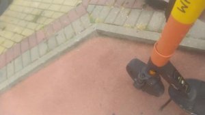 Учимся ездить на электро самокате