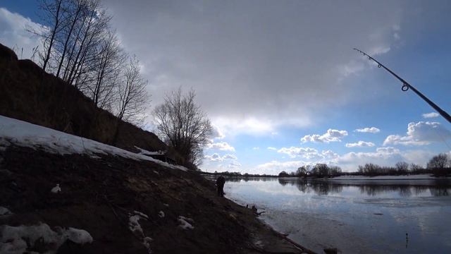 Весенняя рабалка на джиг! в хорошую погоду .. на нижней москва реке.. перед запретом..  конец марта