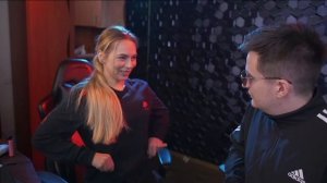 Михалина показала $иськи за деньги