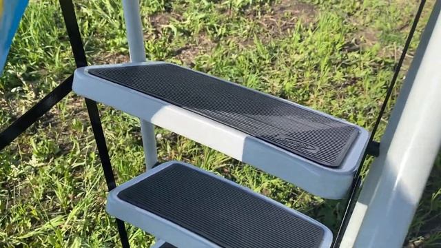 Почему купили именно эту стремянку. Лейку, если что усовершенствуем. смотреть онлайн