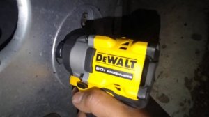dcf 922 dewalt con batería Flex volt 6 amperes