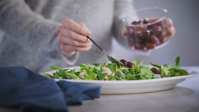 Electrolux Built-in Fridge Freezers (English introduction) смотреть онлайн