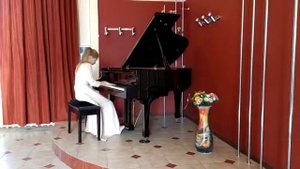 Придачина Юлия Михайловна, 14лет. Р.Шуман. Этюд №2 соч.3 Ми Мажор (по Паганини).