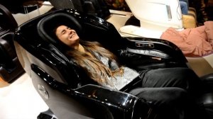 Мебельный тур в Китай: покупка массажного кресла и товаров для спорта