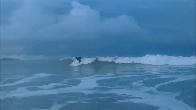 Kayak Surfing Garrylucas. Co. Cork Ireland. 10-JAN-2016 Pyranha Fusion смотреть онлайн
