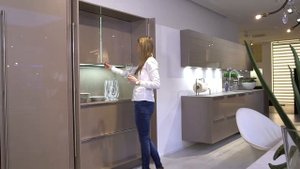 Задвижные фасады на кухне Pocket Doors Kitchen