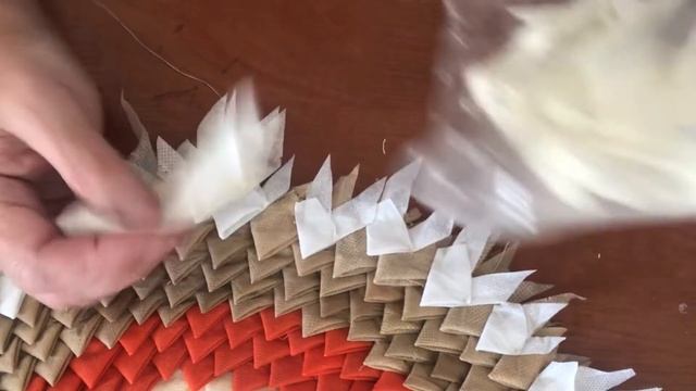 Опять лоскутный коврик из старья. Печворк. смотреть онлайн