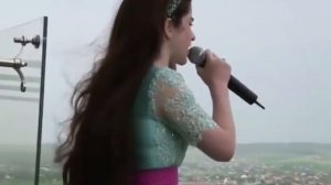 Рагда Ханиева. Исполнение песни  "Г1алгай Ма йий со" на самой высокой башне в Ингушетии