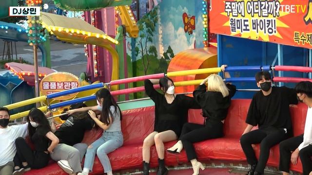 (With subs) 연예인 같은 친구 넷! #디스코팡팡 #koreanculture #1021 смотреть онлайн