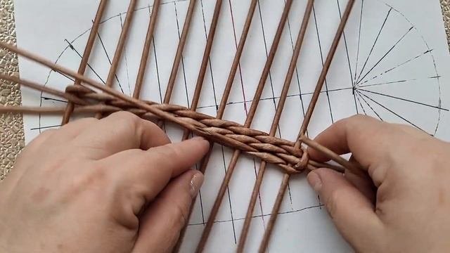 Простое овальное донышко. Подробный МК