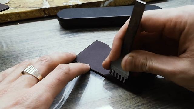 Кожа + дерево. Визитница с деревянными вставками. Leather&wood cardcase.