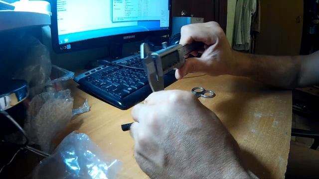 Электронный штангенциркуль с китая Рекомендую. смотреть онлайн