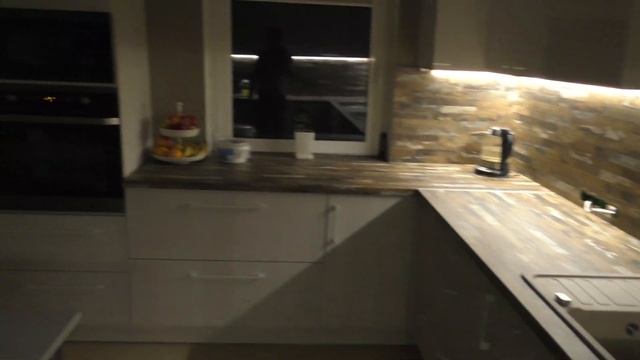 НОВАЯ КУХНЯ В ДЕРЕВЯННОМ ДОМЕ смотреть онлайн