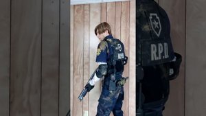 RESIDENT EVIL 2 Remake: Leon S. Kennedy Cosplay