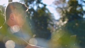 Automower® Troubleshooting - Yellow Flashing Light | Husqvarna