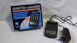 ОнлайнТрейд.ру - Зарядное устройство Robiton Pro Charger 1000 LCD
