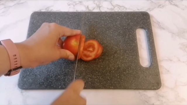 Филе пангасиуса с картошкой, помидорами под сыром в духовке.