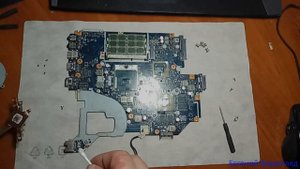Ремонт ноутбука Acer: замена корпуса и термопасты, чистка системы охлаждения.