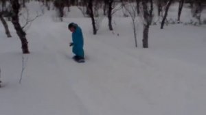 Første dag på snowboard - Håvard (3,5 år)