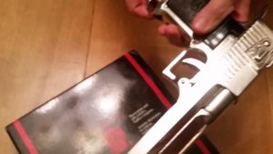 Desert Eagle .50 макет ММГ серебристый, Semiautomatic pistol, USA-Israel, Denix replica 1123/NQ