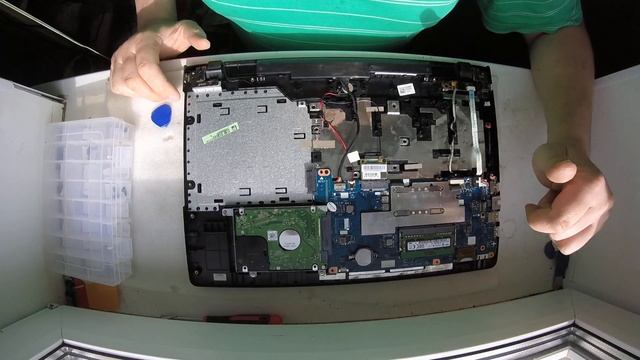 Ноутбук Lenovo IdeaPad 100 Series 100-15IBY Model 80MJ Разборка увеличение оперативной памяти смотреть онлайн