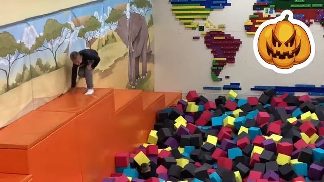 Я в детском батутном центре «Седьмой континент» город Геленджик смотреть онлайн