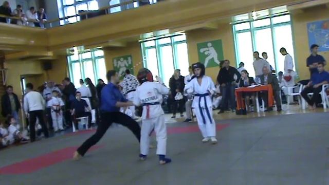 Горбачев Никита 1 бой на Первенстве Краснодара 12-13 октября 2013 клуб Самурай смотреть онлайн