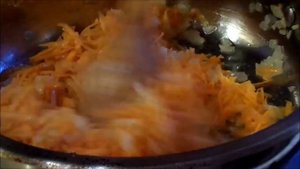 Салат Оранжевый. С крабовыми палочками, морковкой и луком.