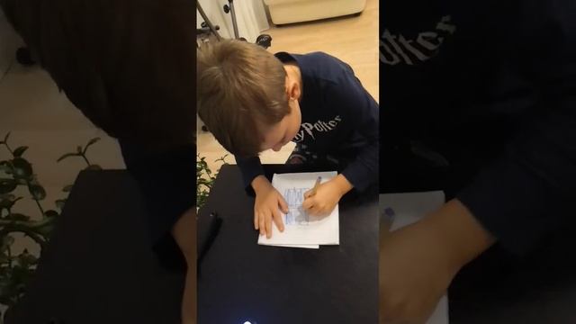 Кто лучше нарисует предмет за 30 секунд ЧЕЛЛЕНДЖ?? смотреть онлайн