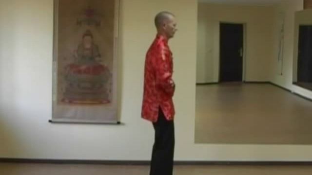 Разминка пояснично-крестцового отдела.