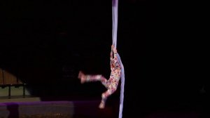 Спортивно - цирковая студия "Искра" - "Комета любви", воздушная гимнастика на полотнах