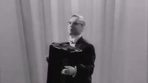 Играет Юрий Казаков