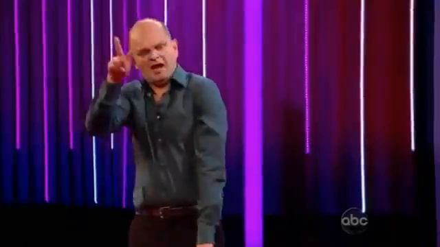 David Armand mimes I Will Survive by Gloria Gaynor смотреть онлайн