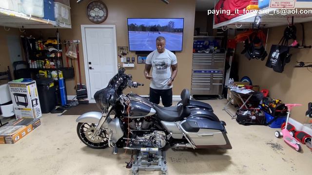 Updates On My 2019 Harley Davidson Street Glide CVO | Garage Storage Improvement смотреть онлайн