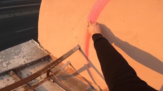 Rooftop Walker //Colors for the crew. RAW смотреть онлайн