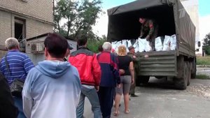 Российские военные доставили более пяти тонн гуманитарной помощи в отдаленные районы Лисичанска