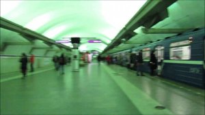 Станция метро "Чкаловская"