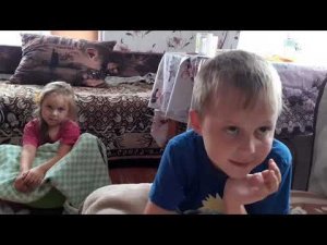 263/Будни многодетной мамы/Поливаем огород в грозу