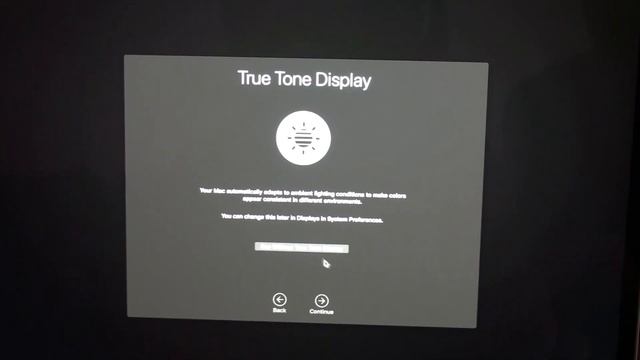 2019 Macbook Pro and Beats unboxing смотреть онлайн