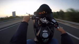 Yamaha TDM 900 Wheelie!