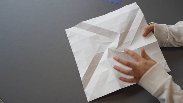 Tutorial for Origami Rose Gift Box designed by Shin Han Gyo смотреть онлайн