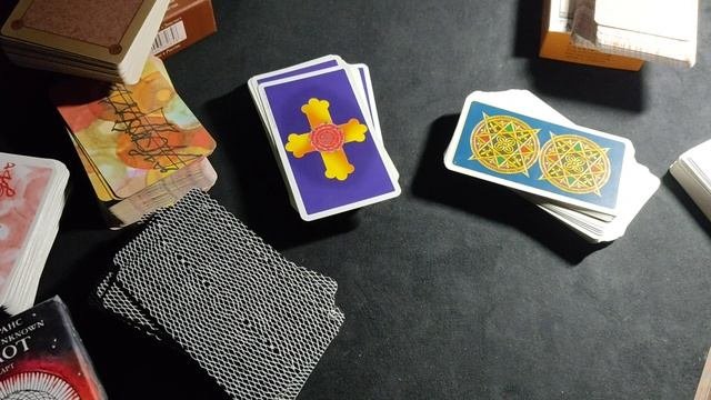 5 качеств профессиональных карт для гаданий