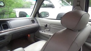 2000 Ford Crown Victoria LX
